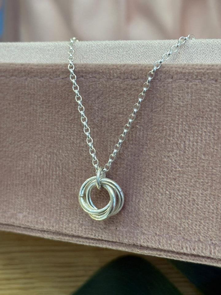 Russian Twist Necklace