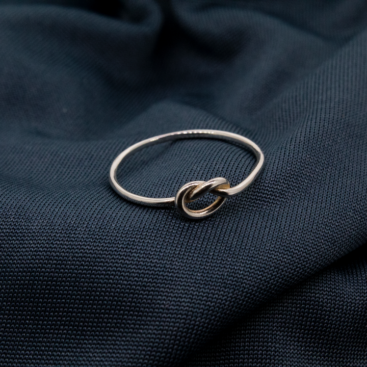 Knot Ring