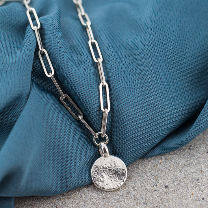 New Moon Trace Chain Necklace