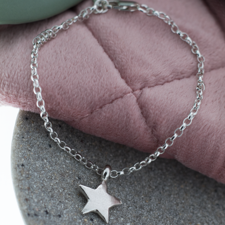 Star Charm Chain Bracelet