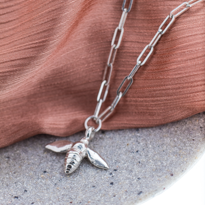 Honey Bee Trace Chain Necklace