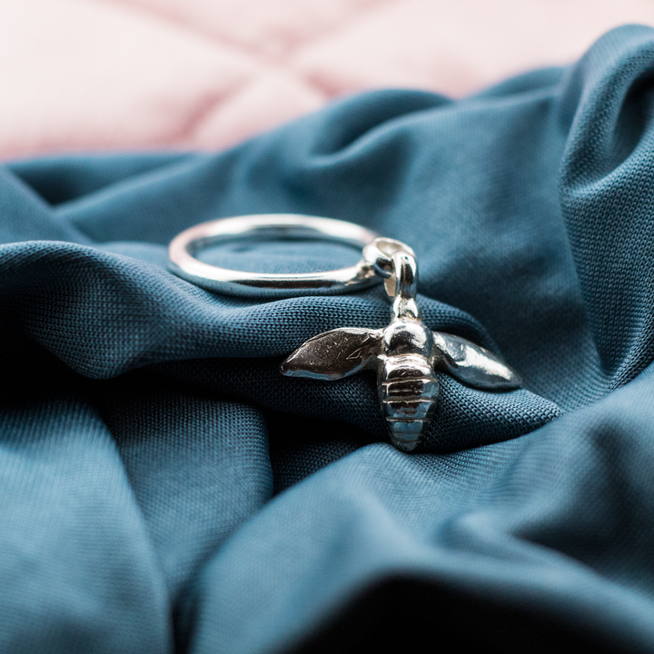 Honey bee Dangle ring