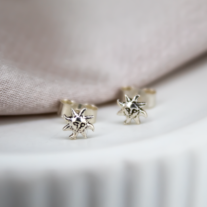 Sun Studs