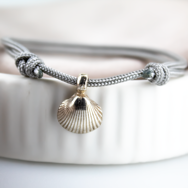 Shell Charm Rope Bracelet