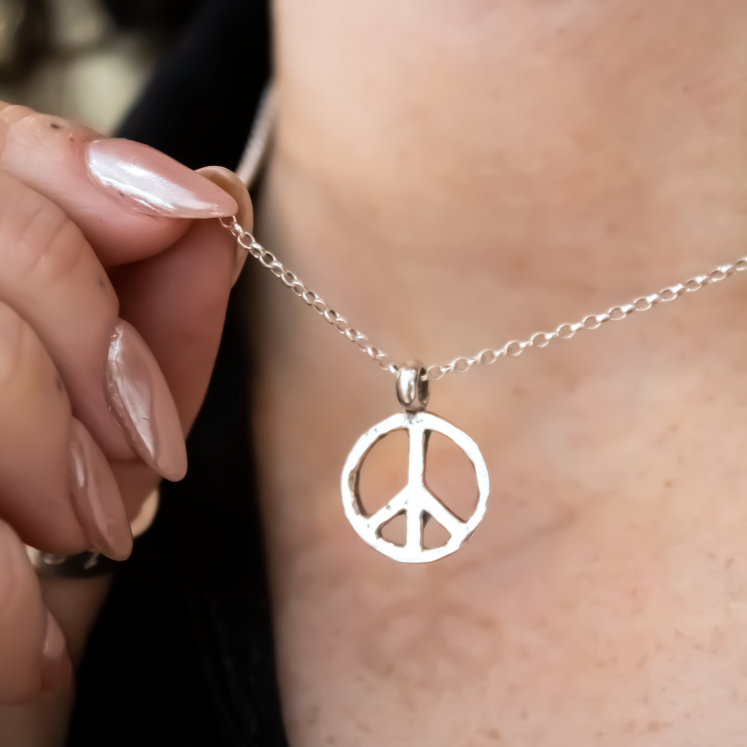 Maxi Peace Necklace