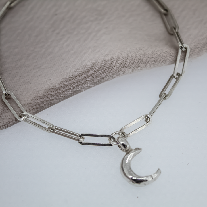 Crescent Moon Trace Chain Bracelet