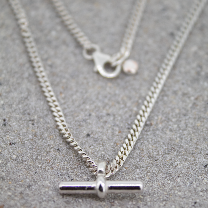 The T-Bar Curb Necklace
