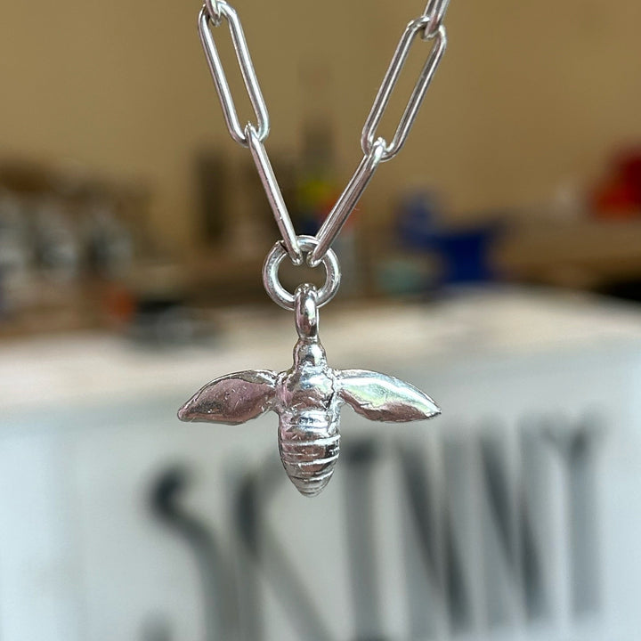 Honey Bee Trace Chain Necklace