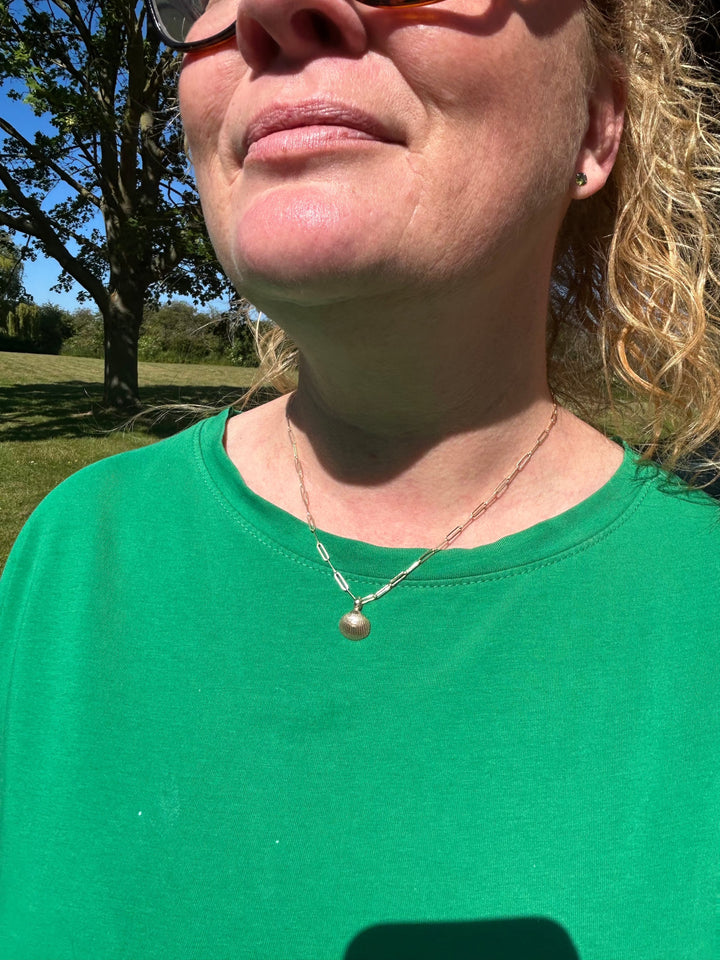 9ct Gold Baby Trace Chain and Shell