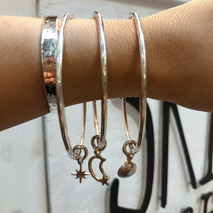 Shell Charm Bangle