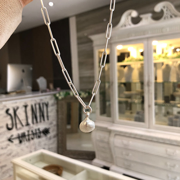 Shell Trace Chain Necklace