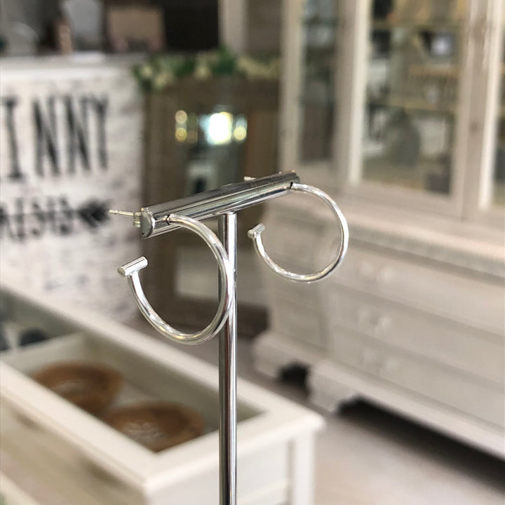 T-Bar Hoops