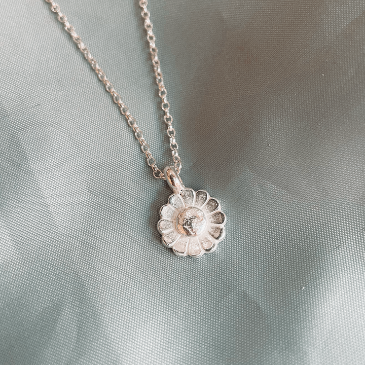 Daisy Necklace
