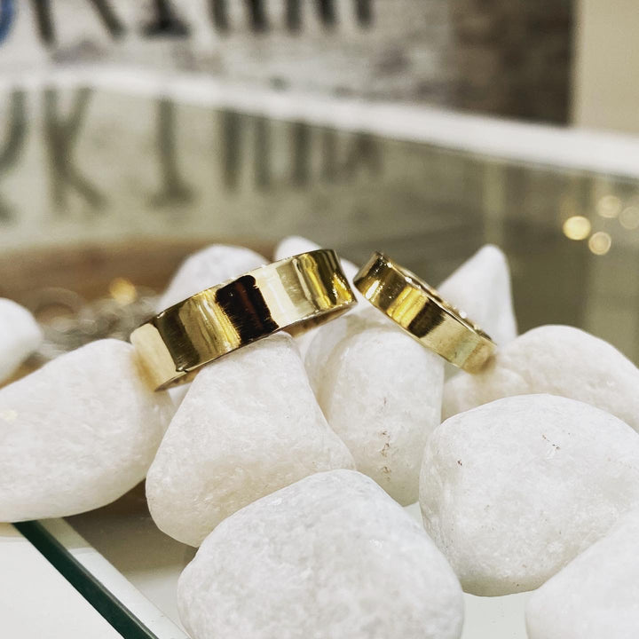 Gold Maxi Flat Wedding Band