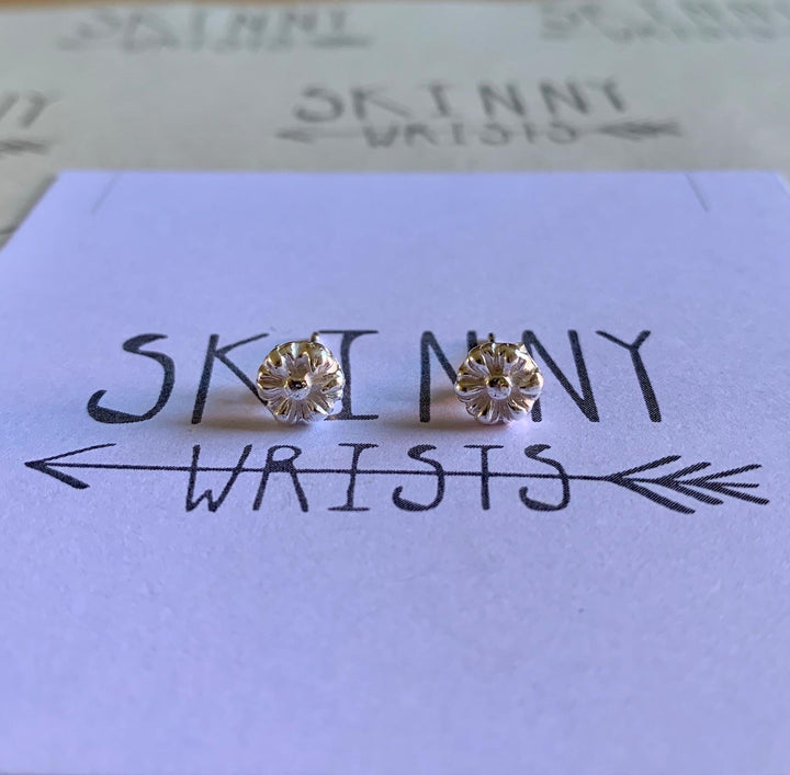 Daisy Studs