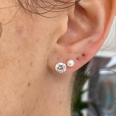 Pearl Studs