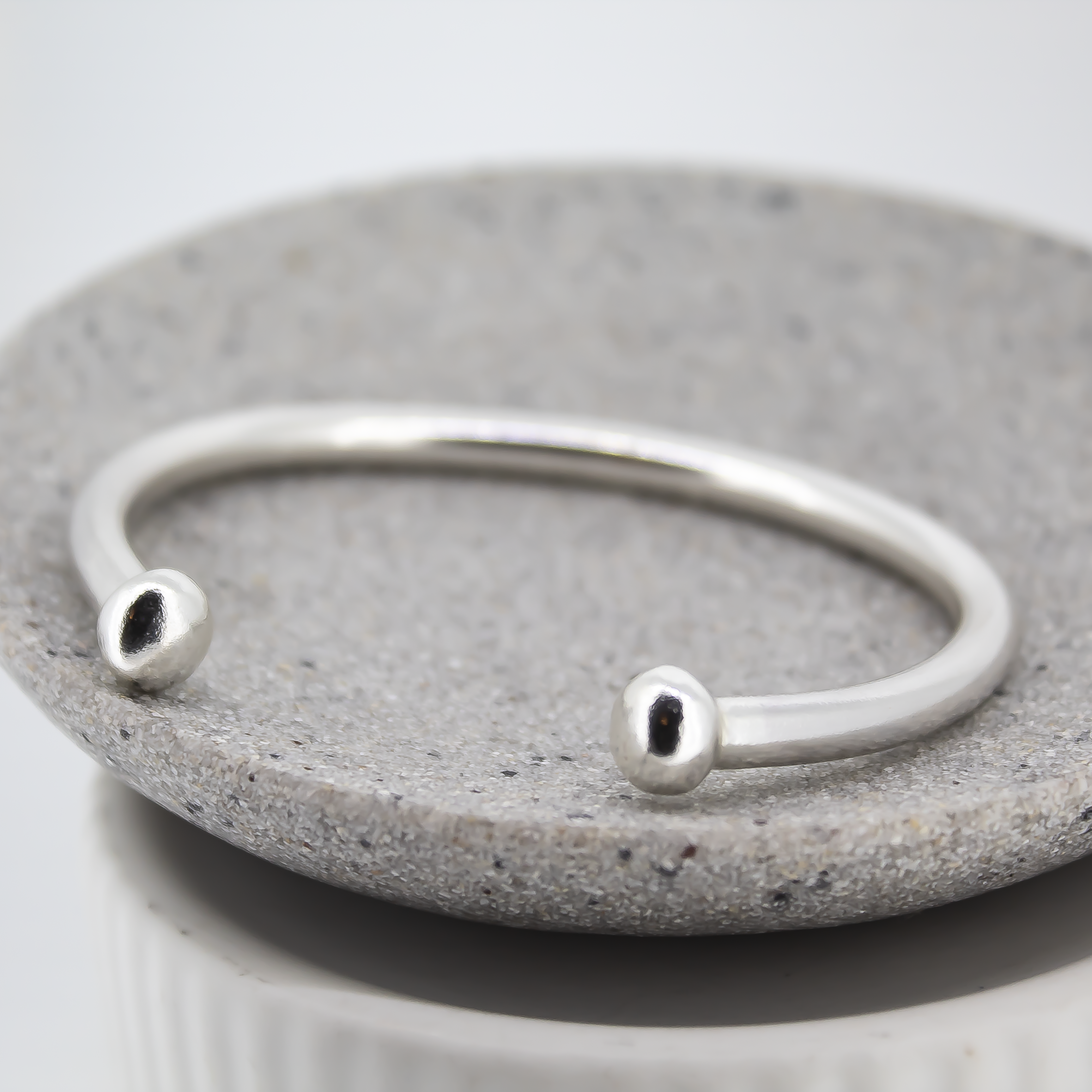 Heavy Torque Bangle – Skinny Wrists