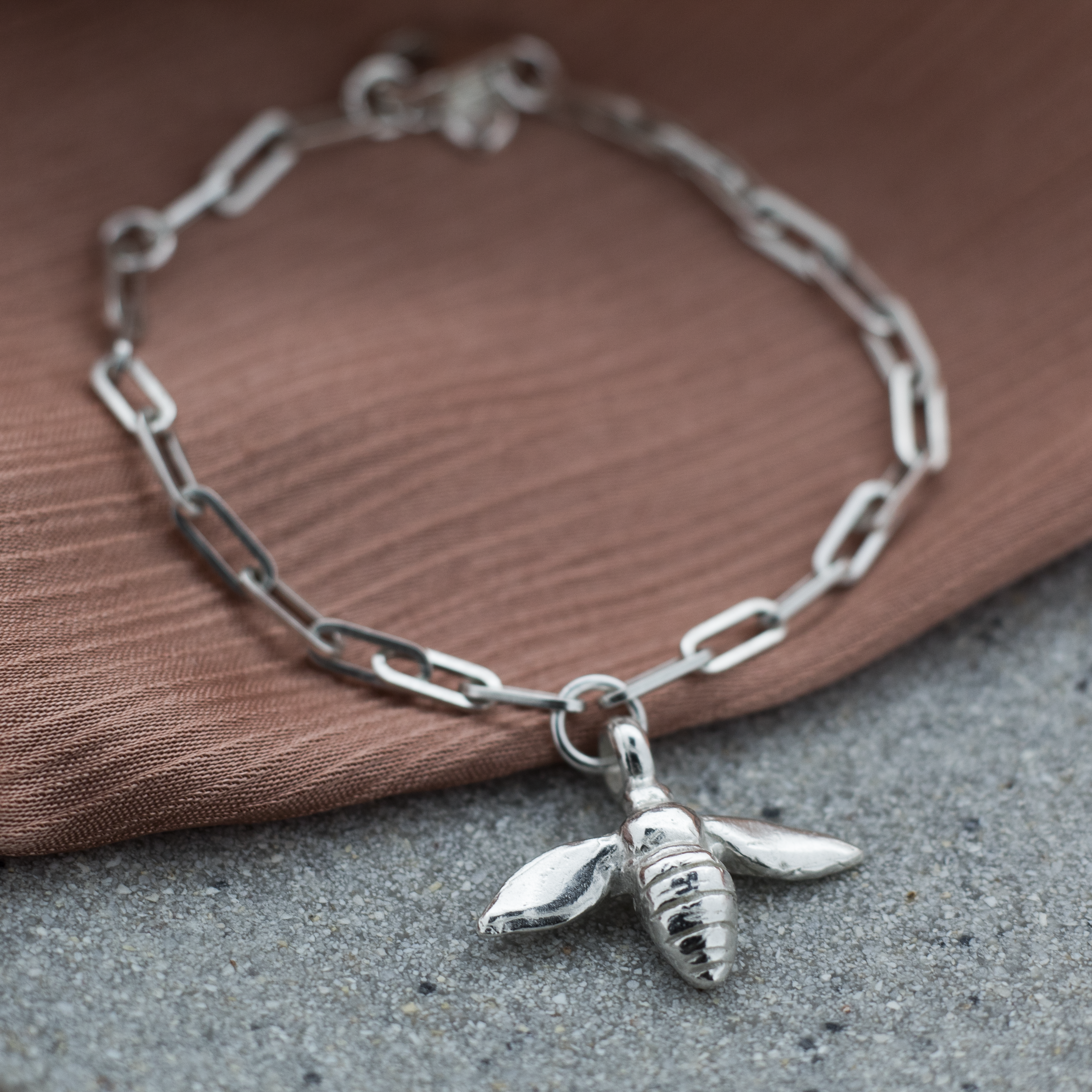 Honey Bee Trace Chain Bracelet Skinny Wrists honey-bee-trace-chain-bracelet-skinny-wrists