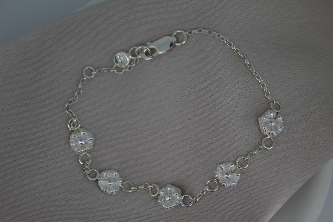 Daisy Chain Bracelet