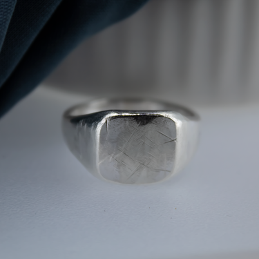 The Square Signet