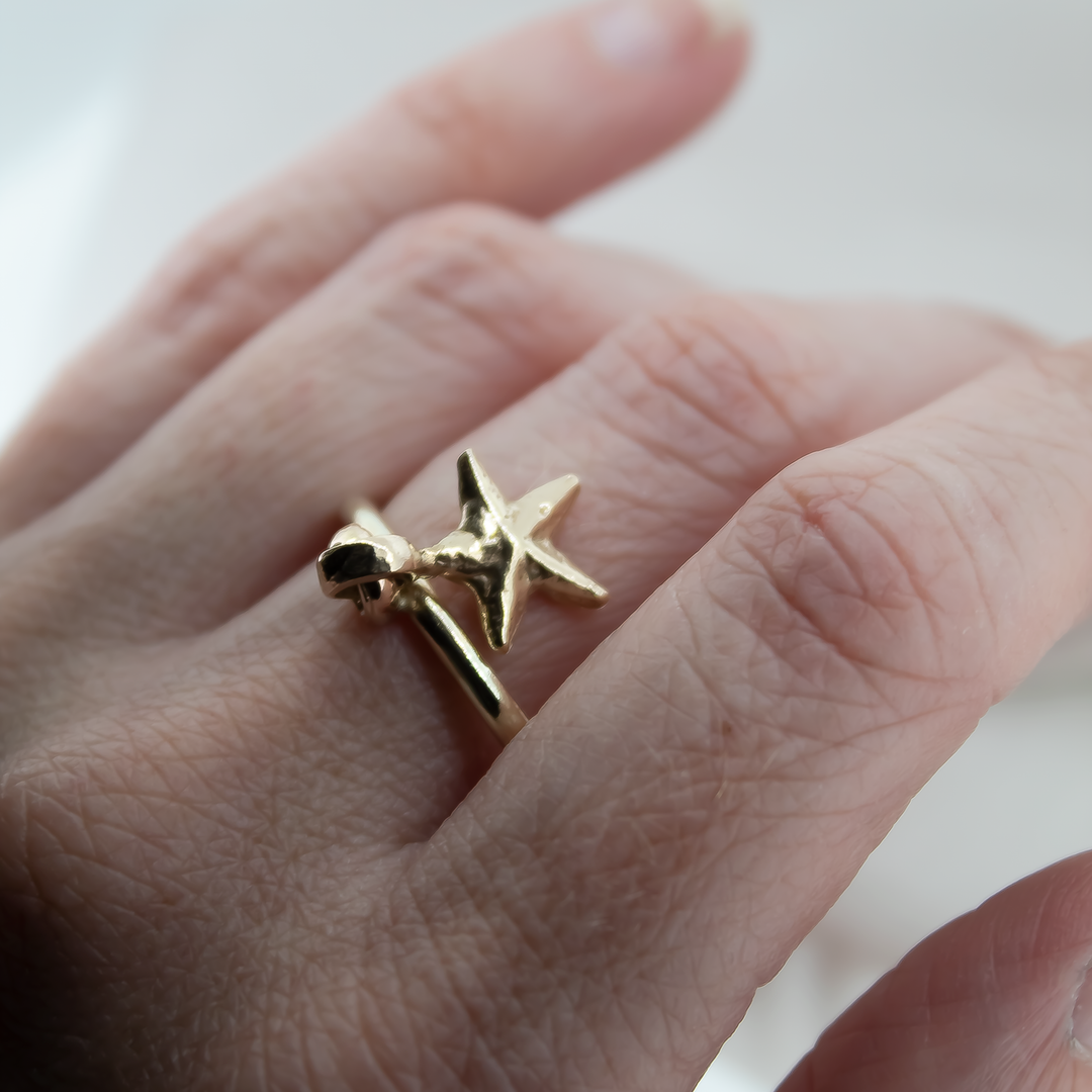 Gold Starfish Dangle Ring