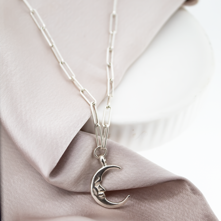 Sleeper Moon Trace Chain Necklace