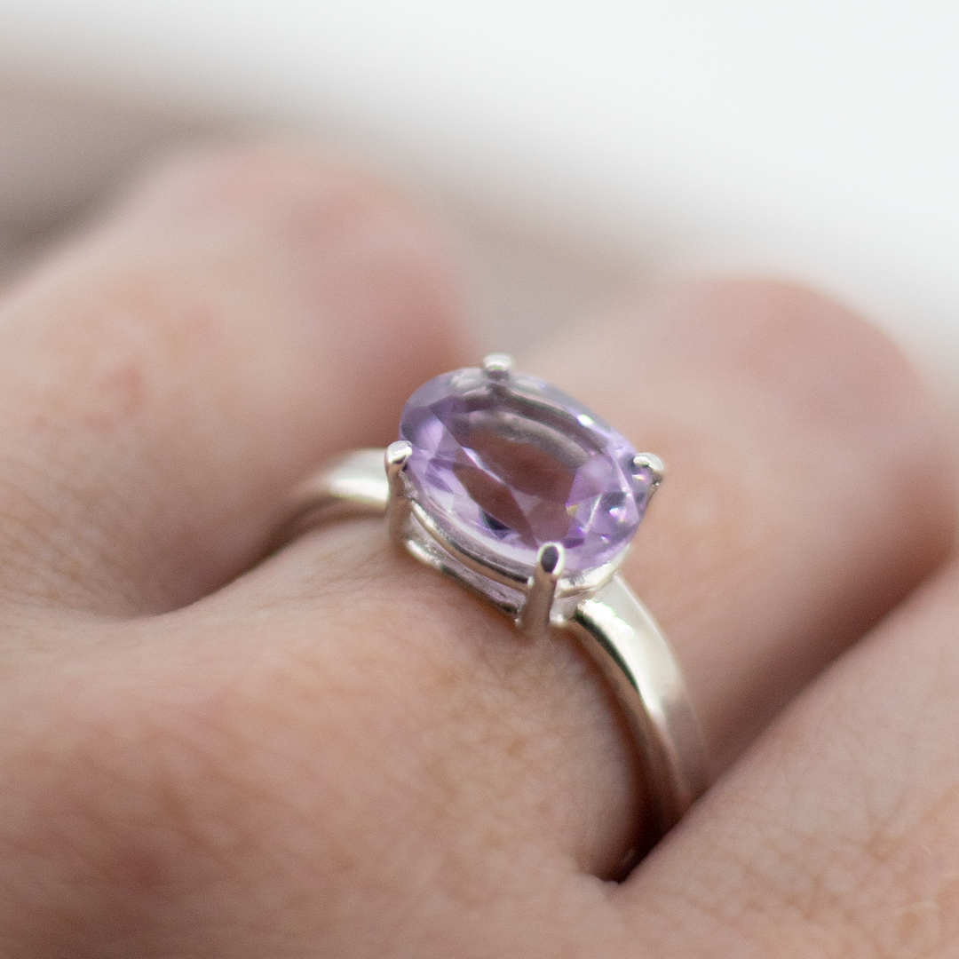 Pink Amethyst oval treasure ring