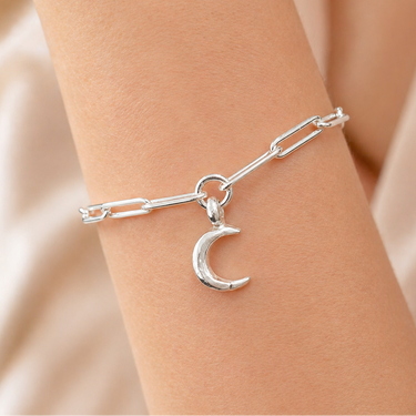 Crescent Moon Trace Chain Bracelet