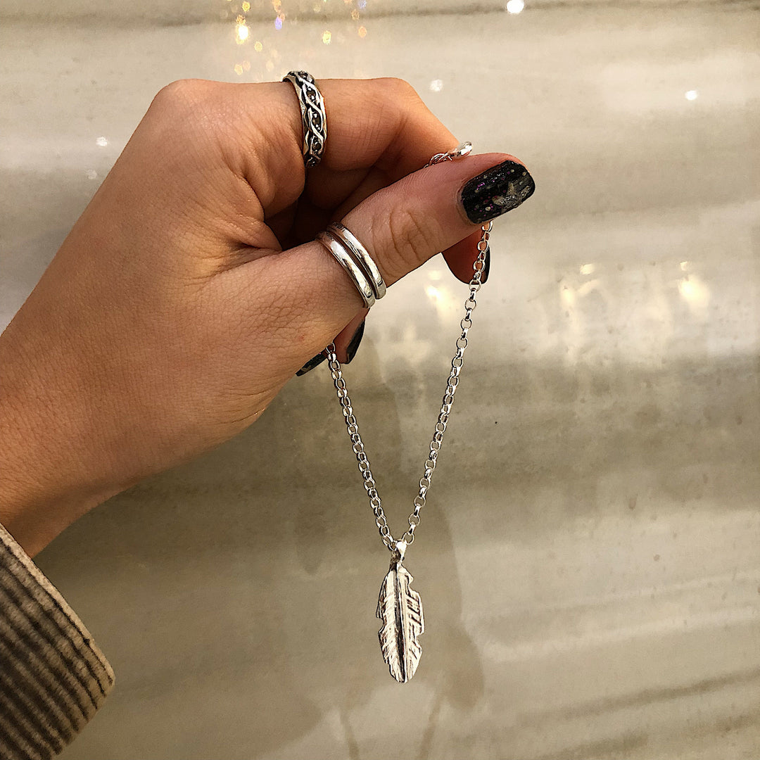 Feather Chain Bracelet