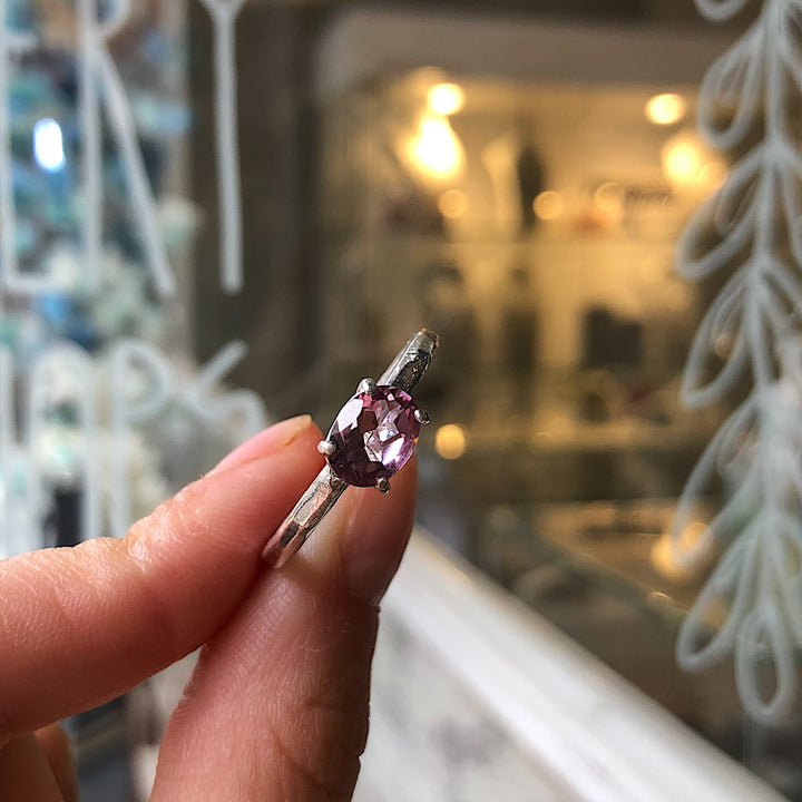 Purple morganite oval treasure ring