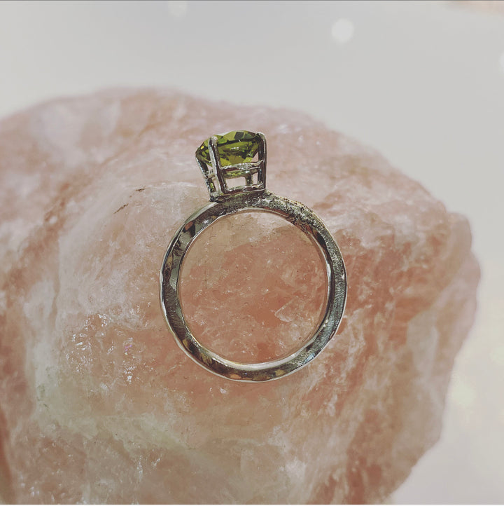 Maxi Peridot Treasured Ring
